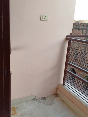 Balcony in 1 BHK Apartment at Khirki Extension – for Rent
