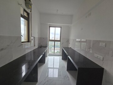 3 BHK Apartment For Rent in Sheth Avalon, Laxmi Nagar