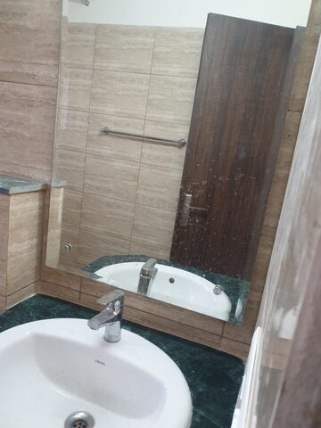 Master Bedroom in 3 BHK Builder Floor at Signature Global City, Sector 37d – for Sale