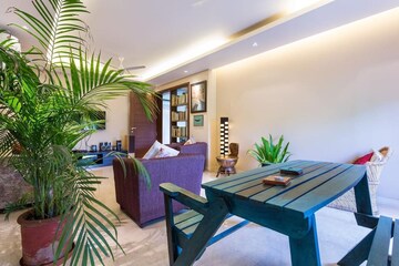 Living Room in 3 BHK Apartment at Panchsheel Enclave – for Rent