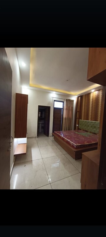 2.5 BHK Independent House For Rent in Sector 2