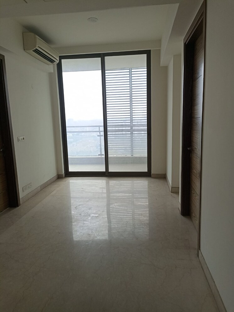 Room, m3m-golf-estate 4 Bedroom 4785 Sq.Ft. Apartment In Sector 65 Gurgaon 7972389