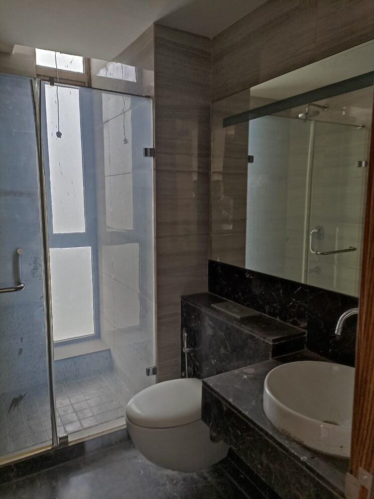 Bathroom, m3m-golf-estate 4 Bedroom 4785 Sq.Ft. Apartment In Sector 65 Gurgaon 7972389
