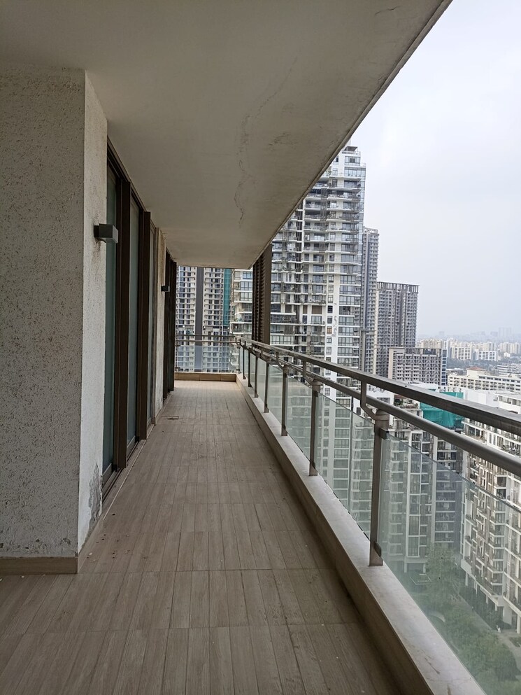Balcony, m3m-golf-estate 4 Bedroom 4785 Sq.Ft. Apartment In Sector 65 Gurgaon 7972389
