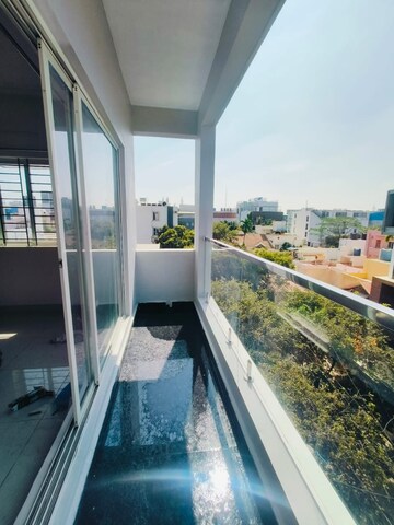 Master Bedroom in 3 BHK Builder Floor at Hsr Layout – for Rent