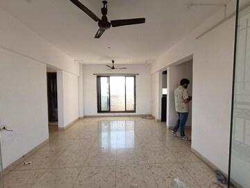 Room in 2 BHK Apartment at Swastik Regalia, Waghbil – for Rent