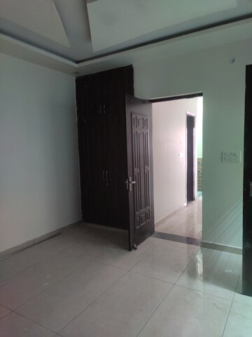 Room in 3 BHK Independent House at Jankipuram Extension – for Sale