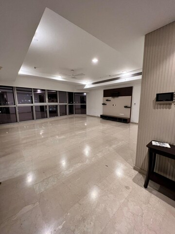 Room in 3 BHK Apartment at Bombay Realty Island City Center, Dadar East – for Rent
