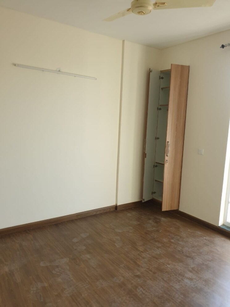 Room, signature-global-city 3 Bedroom 1555 Sq.Ft. Apartment In Sector 37d Gurgaon 7972522