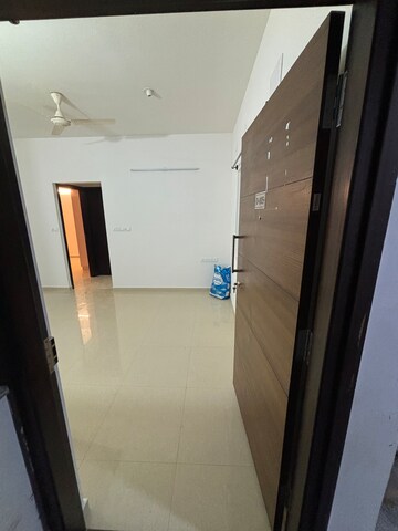 Room in 2 BHK Apartment at Bren Northern Lights, Jakkuru – for Rent
