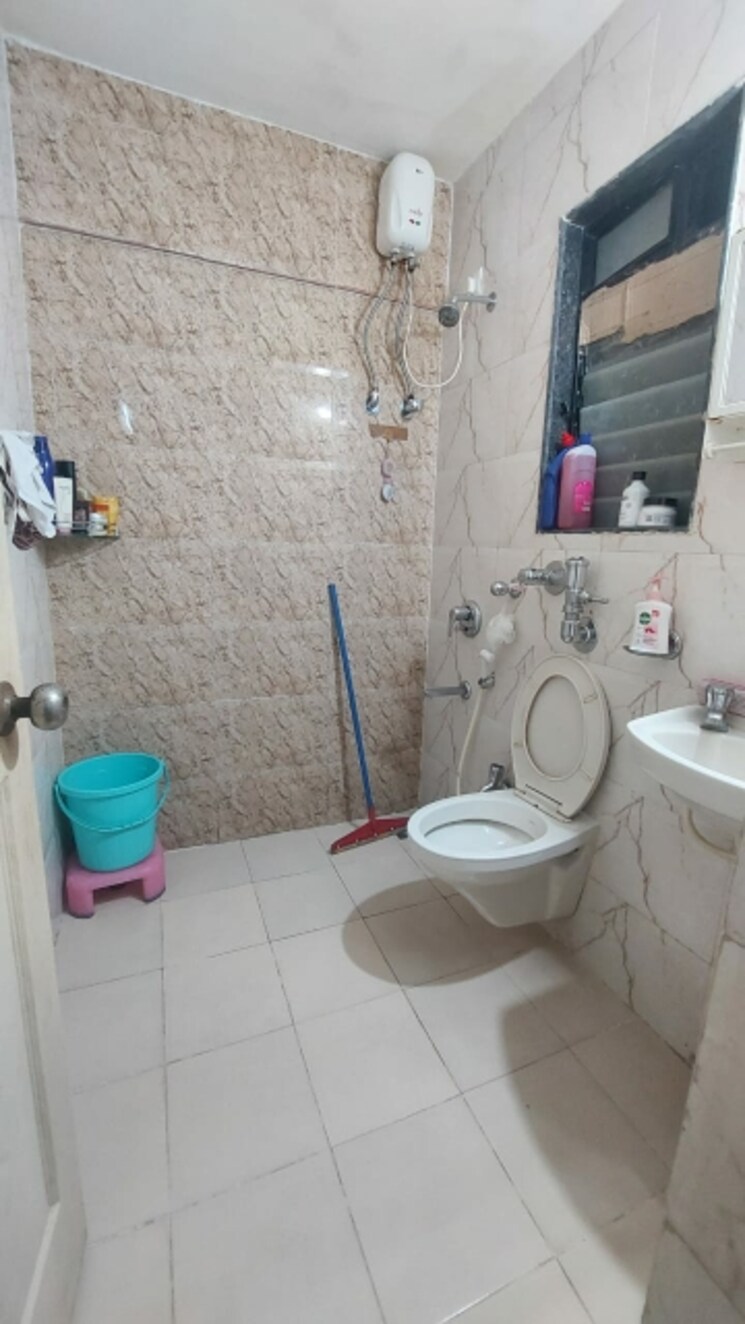 Bathroom, ghp-suncity-pluto 2 Bedroom 900 Sq.Ft. Apartment In Powai Mumbai 7972648