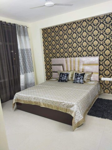 Bedroom in 3 BHK Apartment at Omaxe Residency, Gomti Nagar – for Rent