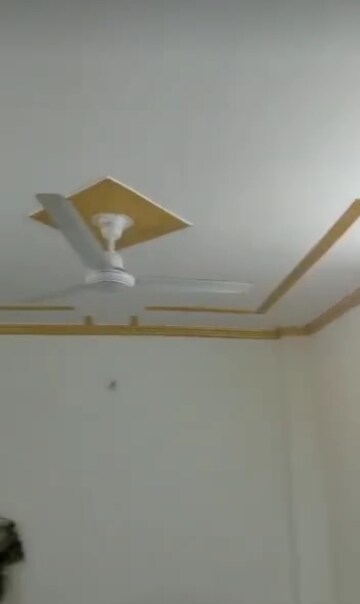 Furnished Amenities in 2 BHK Builder Floor at Nirman Vihar – for Rent