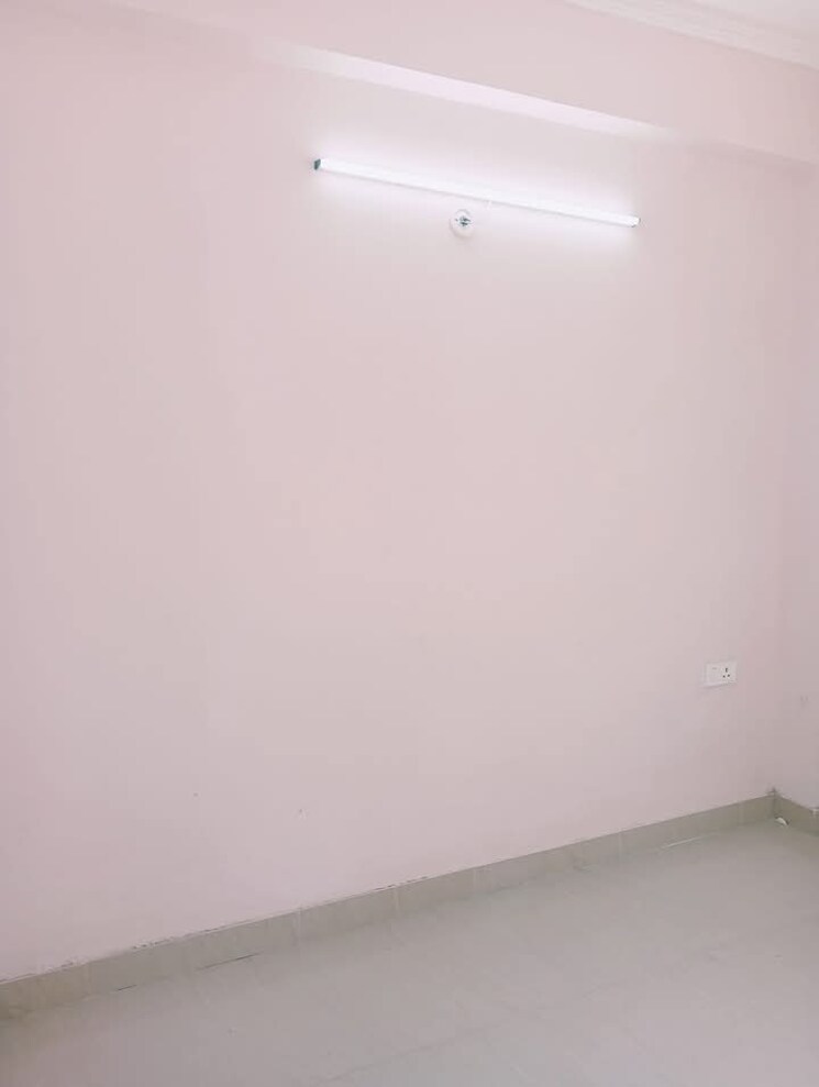 undefined, sector 16b greater noida 2 Bedroom 890 Sq.Ft. Apartment In Sector 16b Greater Noida Greater Noida 7972714