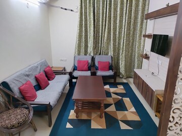 Living Room in 2 BHK Apartment at Gomti Nagar – for Rent