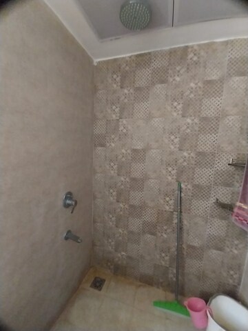 Bathroom in 2 BHK Apartment at Gomti Nagar – for Rent