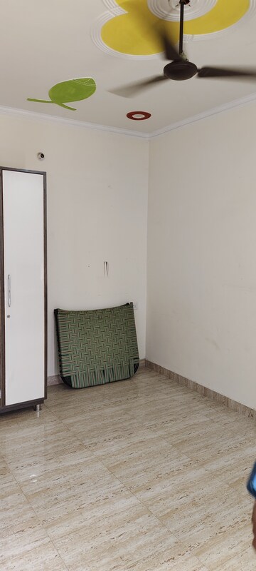 Room in 1.5 BHK Independent House at Gomti Nagar – for Rent