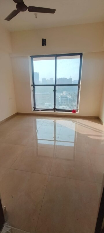 Room in 3 BHK Apartment at Spenta Alta Vista, Chembur – for Rent