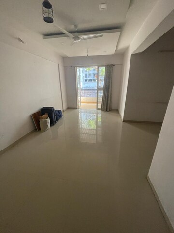 Room in 2 BHK Apartment at Kohinoor Nano Homes, Ravet – for Rent