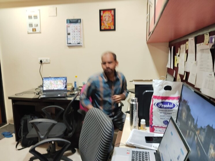 Team Area, shivai-plaza Commercial Office Space 500 Sq.Ft. In Andheri East Mumbai 7972960