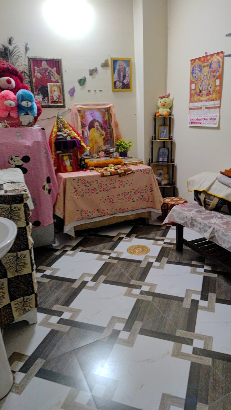 Living Room, bhagwati garden 1 Bedroom 60 Sq.Yd. Builder Floor In Bhagwati Garden Delhi 7973010