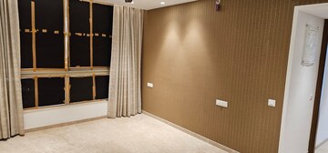 Room in 2 BHK Apartment at Lodha Luxuria Priva, Majiwada – for Rent