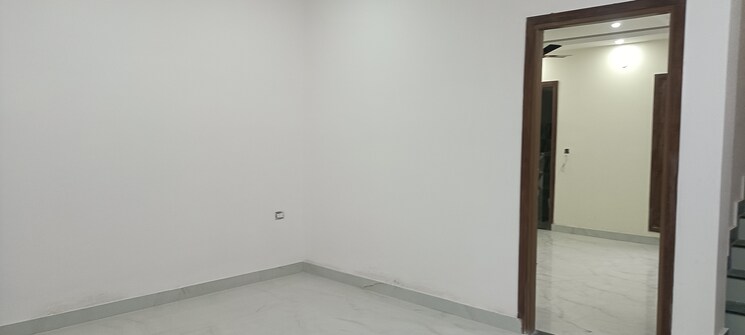 Room, sahastradhara road 4 Bedroom 135 Sq.Yd. Villa In Sahastradhara Road Dehradun 7973033