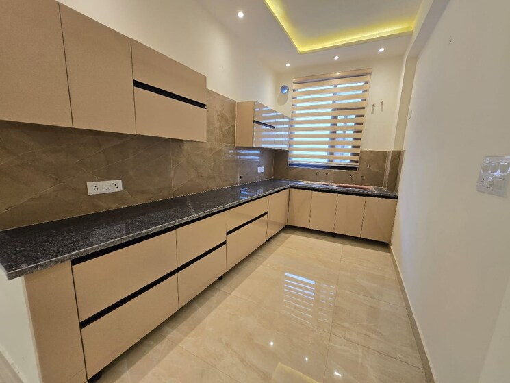 Kitchen, peer mucchalla 3 Bedroom 1200 Sq.Ft. Apartment In Peer Mucchalla Zirakpur 7973055