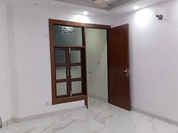 Room in 2 BHK Apartment at Panchsheel Vihar – for Rent