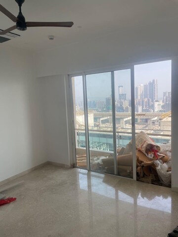 Room in 3 BHK Apartment at Lodha World Crest, Worli – for Rent