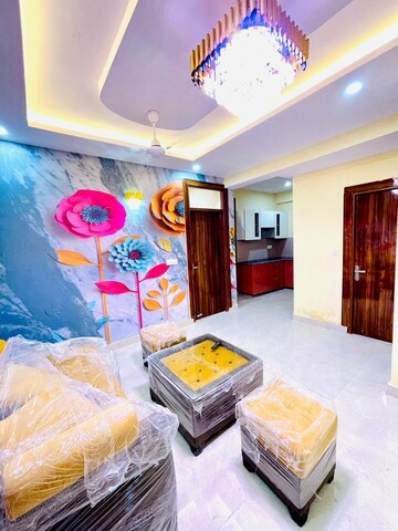 Living Room in 3 BHK Builder Floor at Sector 72 – for Sale