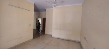 Room in 2 BHK Apartment at Palam Vihar Residents Association, Palam Vihar – for Rent