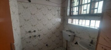 Bathroom in 2 BHK Apartment at Palam Vihar Residents Association, Palam Vihar – for Rent