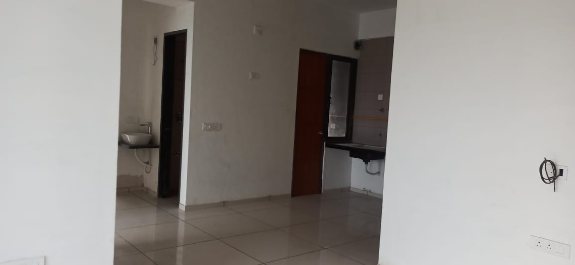 5 BHK + Pooja Room,Servant Room Independent House For Sale in New Furnished
 Rangoli ro