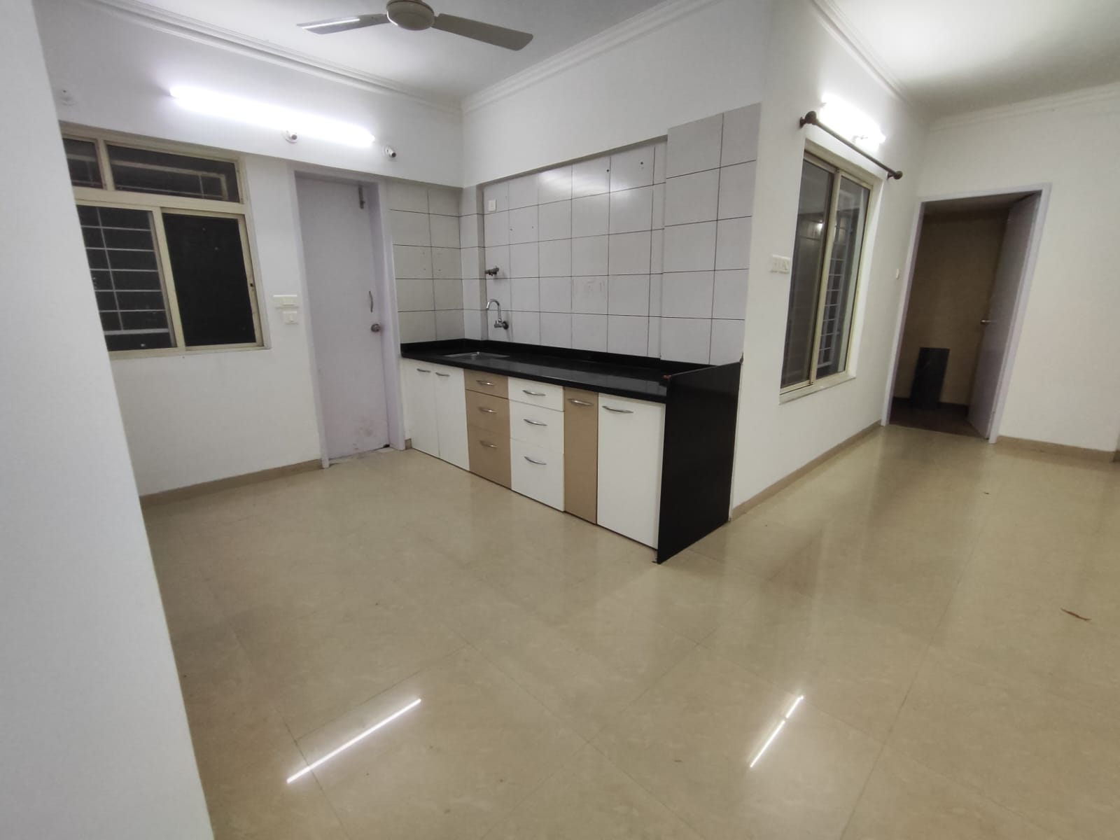 2 BHK Apartment For Sale in Madhuban Apartment