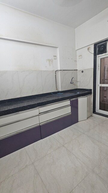 2 BHK Apartment For Rent in Unique Signature Mumbai, Mira Road