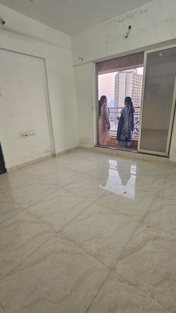Furnished Amenities in 2 BHK Apartment at Unique Signature Mumbai, Mira Road – for Rent