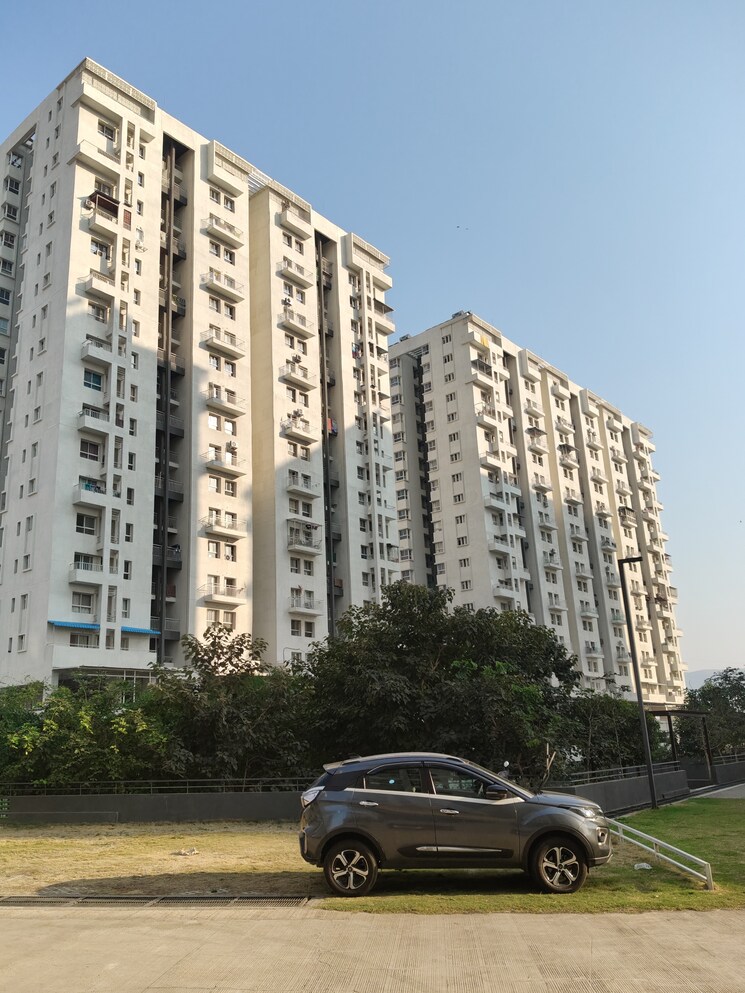 Exterior View, godrej-greens 2 Bedroom 613 Sq.Ft. Apartment In Undri Pune 7973287