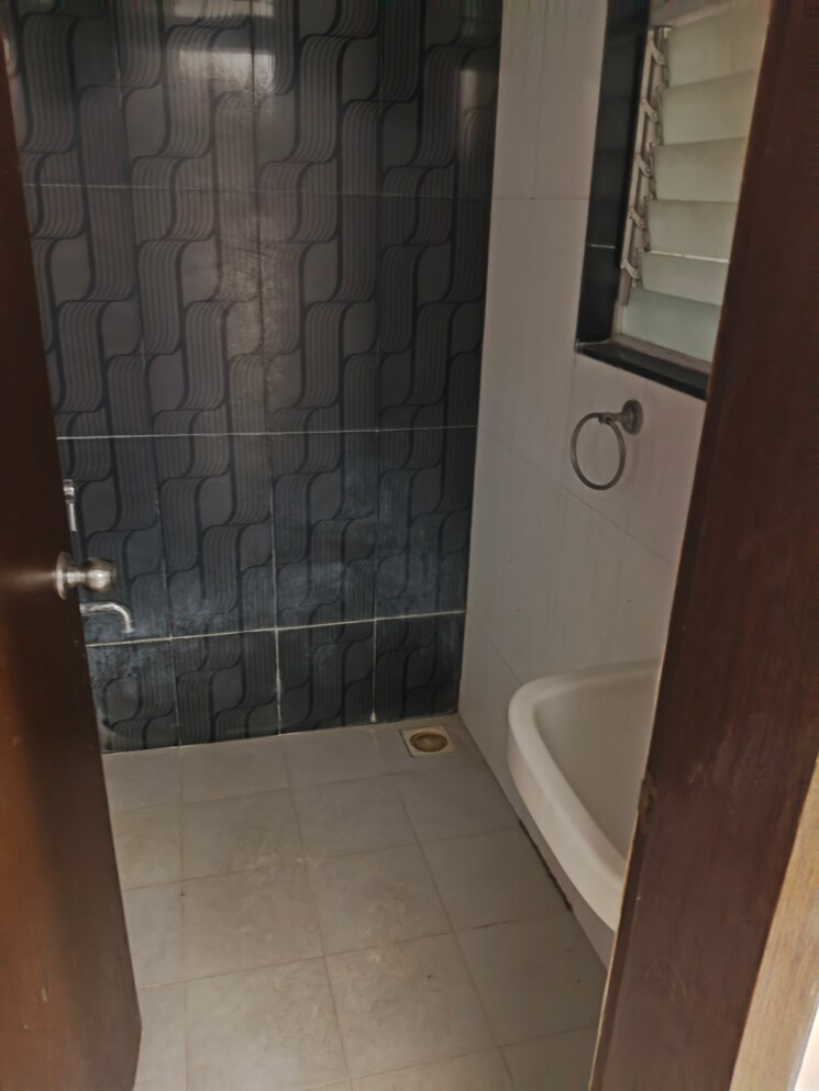 Bathroom, amit-colori 1 Bedroom 590 Sq.Ft. Apartment In Undri Pune 7973301