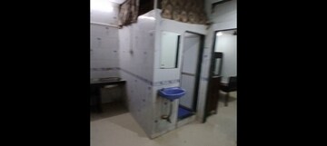Master Bedroom in 1 BHK Apartment at Santacruz East – for Rent