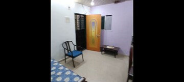 Living Room in 1 BHK Apartment at Santacruz East – for Rent