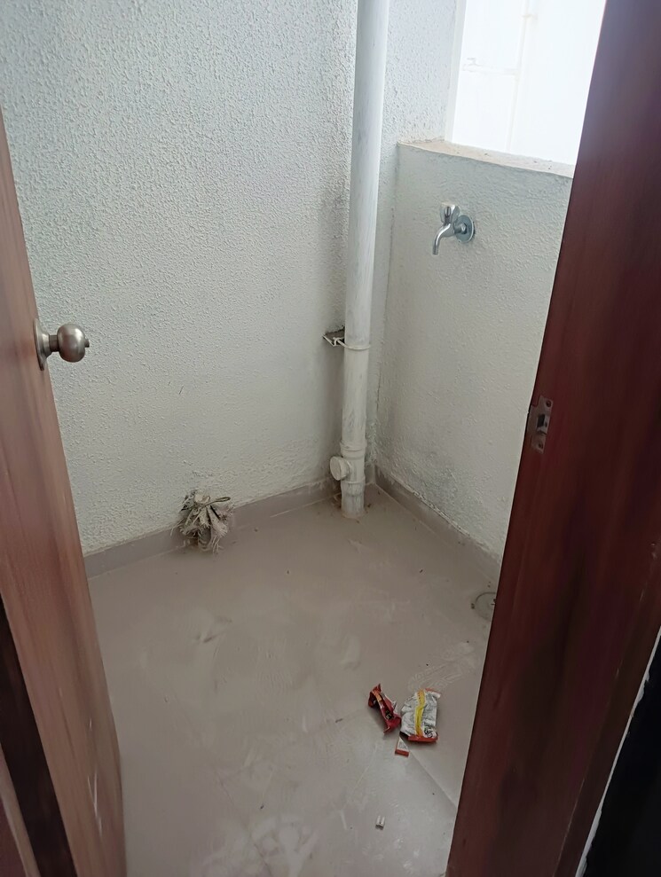 Bathroom, gagan-tisha 1 Bedroom 368 Sq.Ft. Apartment In Undri Pune 7973310