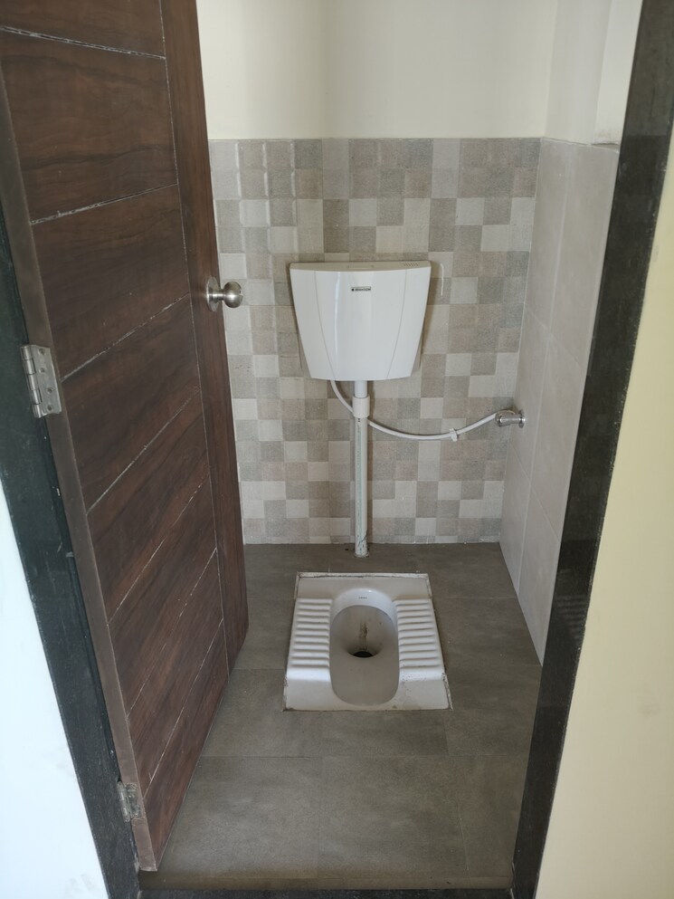 Bathroom, keystone-capella 1 Bedroom 416 Sq.Ft. Apartment In Undri Pune 7973318