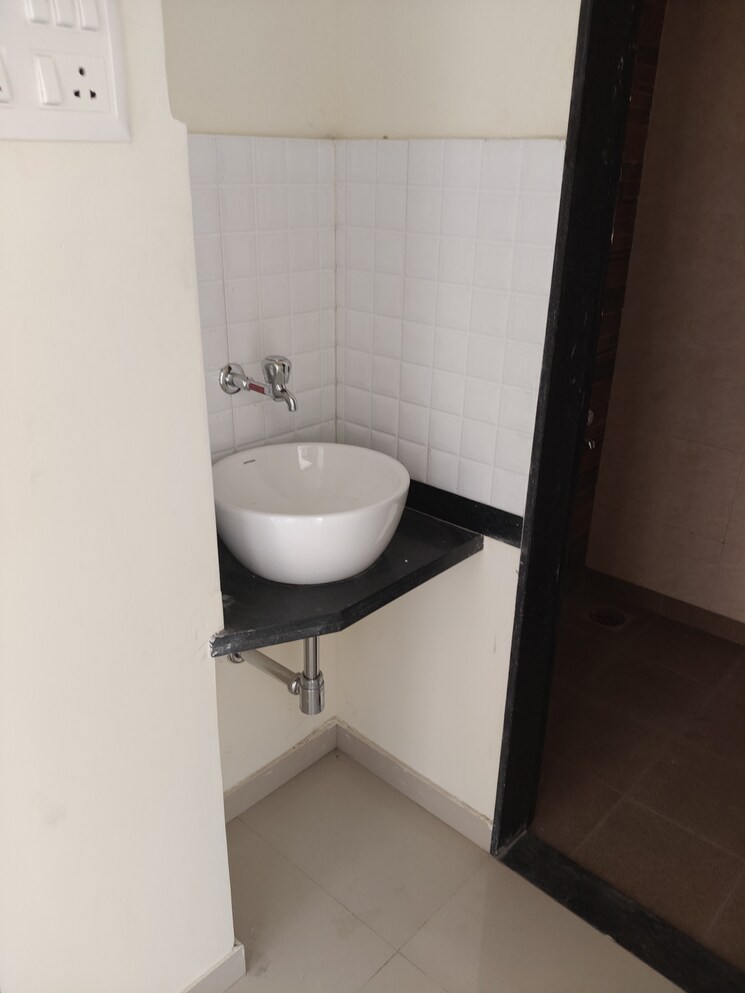 Bathroom, keystone-capella 1 Bedroom 416 Sq.Ft. Apartment In Undri Pune 7973318