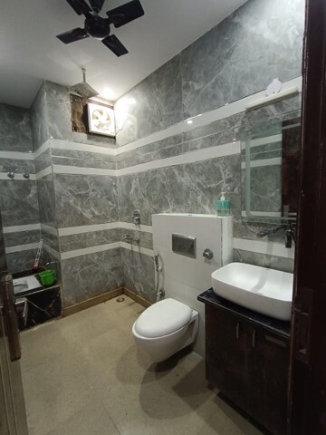 1 RK Apartment For Rent in Rajouri Garden