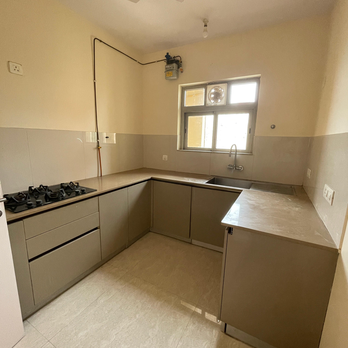 2 BHK + Pooja Room 838 Sq.Ft. Apartment in Hiranandani Estate Flamingo