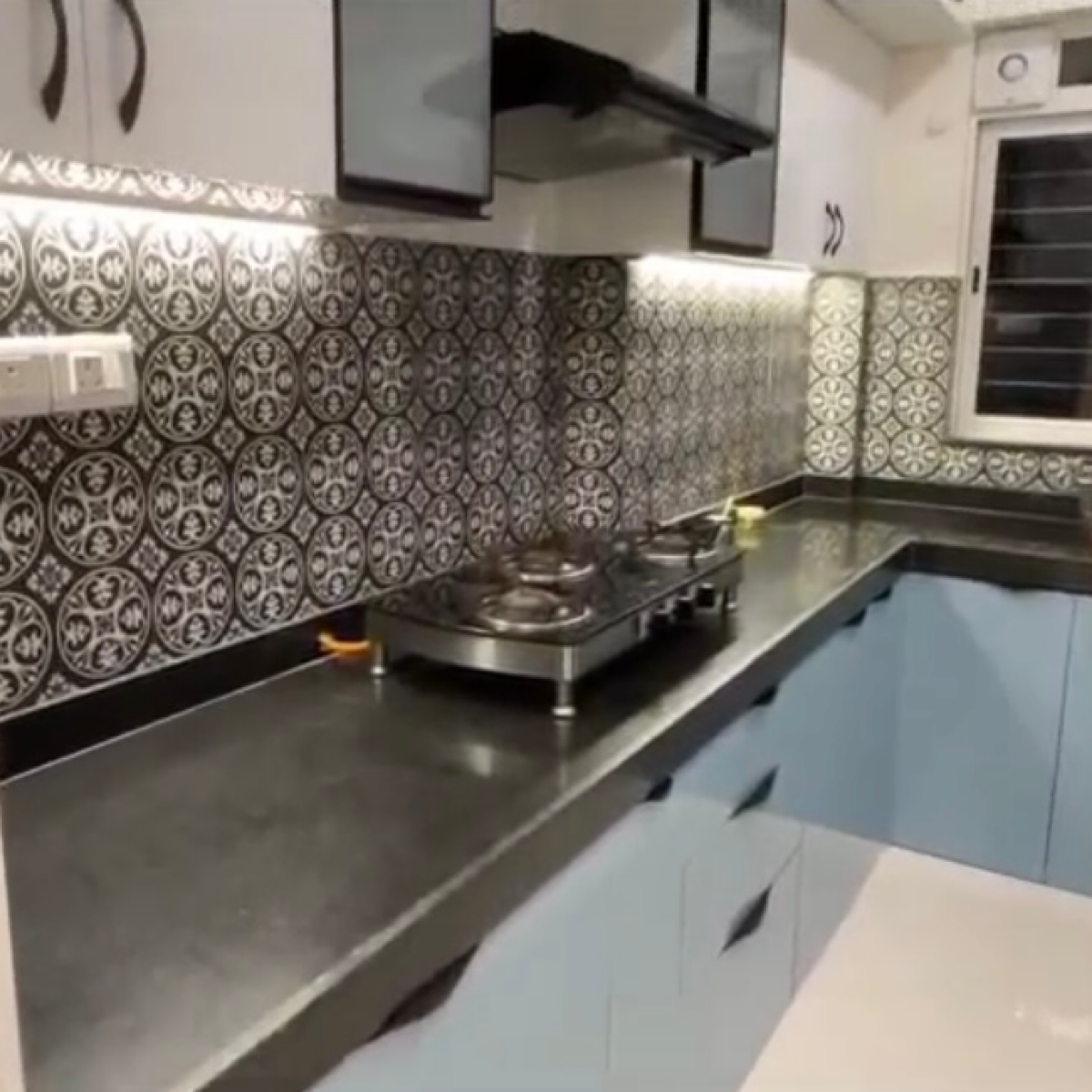 2 BHK + Pooja Room Apartment For Sale in Lodha Amara Tower 6 and 22