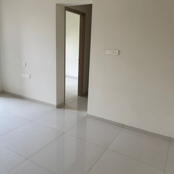  2 BHK Apartment at Wadhwa Atmosphere O2, Nahur Gaothan – for Sale