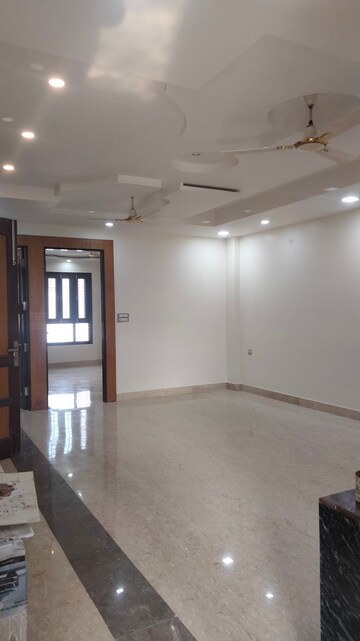 3 BHK Builder Floor For Rent in Surajmal Vihar