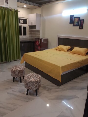 Bedroom in 1 RK Builder Floor at Saurabh Niwas, Sector 40 – for Rent